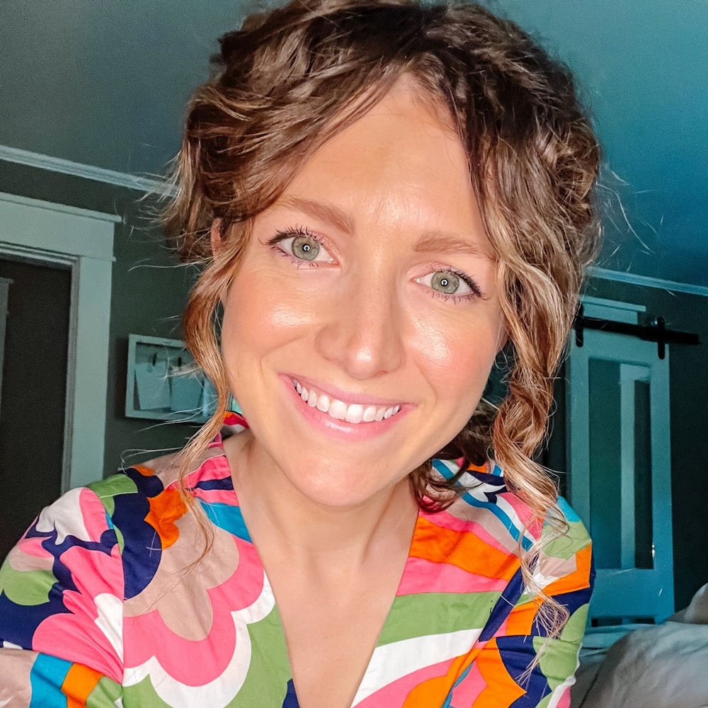 Meet your Posher, Caitlin